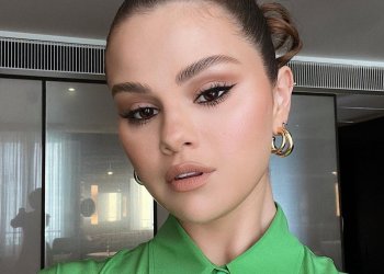 Το μανικιούρ της Selena Gomez είναι η επιτομή του clean girl look