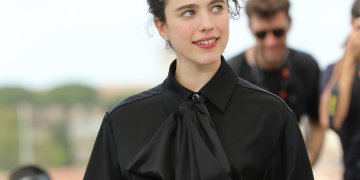 Η κόρη της Andie MacDowell και ambassador της CHANEL,Margaret Qualley, είναι η μούσα της νέας καμπάνιας κοσμημάτων Coco Crush