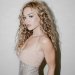 Rita Ora: Φόρεσε την πιο ανατρεπτική απόχρωση στα χείλη με frost φινίρισμα