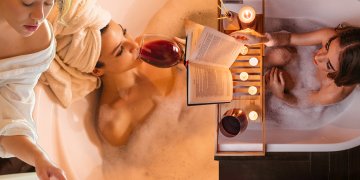 Bubble bath: Η ιεροτελεστία πριν το ρομαντικό ραντεβού του Αγίου Βαλεντίνου