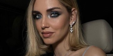 Chiara Ferragni: Στο fashion show της Prada υιοθέτησε τις δύο μεγαλύτερες τάσεις του επόμενου Φθινοπώρου