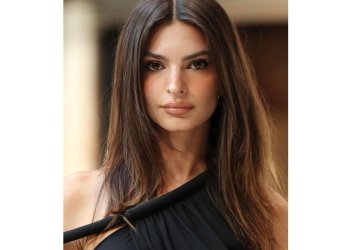 Emily Ratajkowski: Υιοθέτησε το τέλειο french bob που είναι και επίσημα το μεγαλύτερο trend της χρονιάς