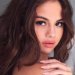 Ο nail artist της Selena Gomez αποκαλύπτει το αγαπημένο του ανοιξιάτικο μανικιούρ