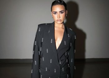 Demi Lovato: Υιοθέτησε το πιο εξεζητημένο smokey eye look