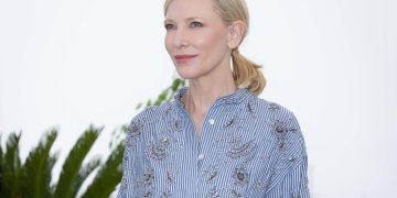 Η Cate Blanchett φόρεσε την πιο καλοκαιρινή απόχρωση που είδαμε φέτος σε κοστούμι