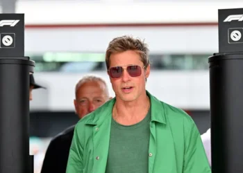 Brad Pitt: Προειδοποιεί τους θαυμαστές του μετά την εξαπάτηση γυναίκας από fake λογαριασμό του