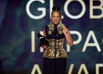 Grammy 2025: Το μήνυμα της Alicia Keys υπέρ της διαφορετικότητας, της ισότητας και της ένταξης