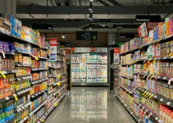 Καταναλωτές μποϊκοτάρουν τα μεγάλα σούπερ μάρκετ στην Ευρώπη