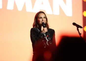 Natalie Portman: «Έχω νιώσει την παρουσία φαντάσματος»