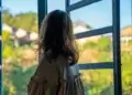 Βάσει ψυχολογίας, άνθρωποι που μεγάλωσαν με λίγη στοργή, ίσως αναπτύξουν αυτά τα 8 χαρακτηριστικά