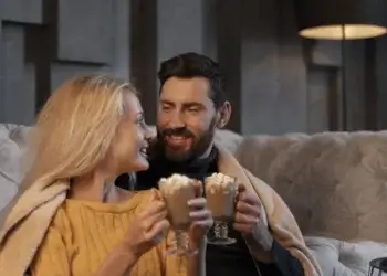 Αυτές είναι 10 από τις πιο αγαπημένες ρομαντικές κομεντί όλων των εποχών